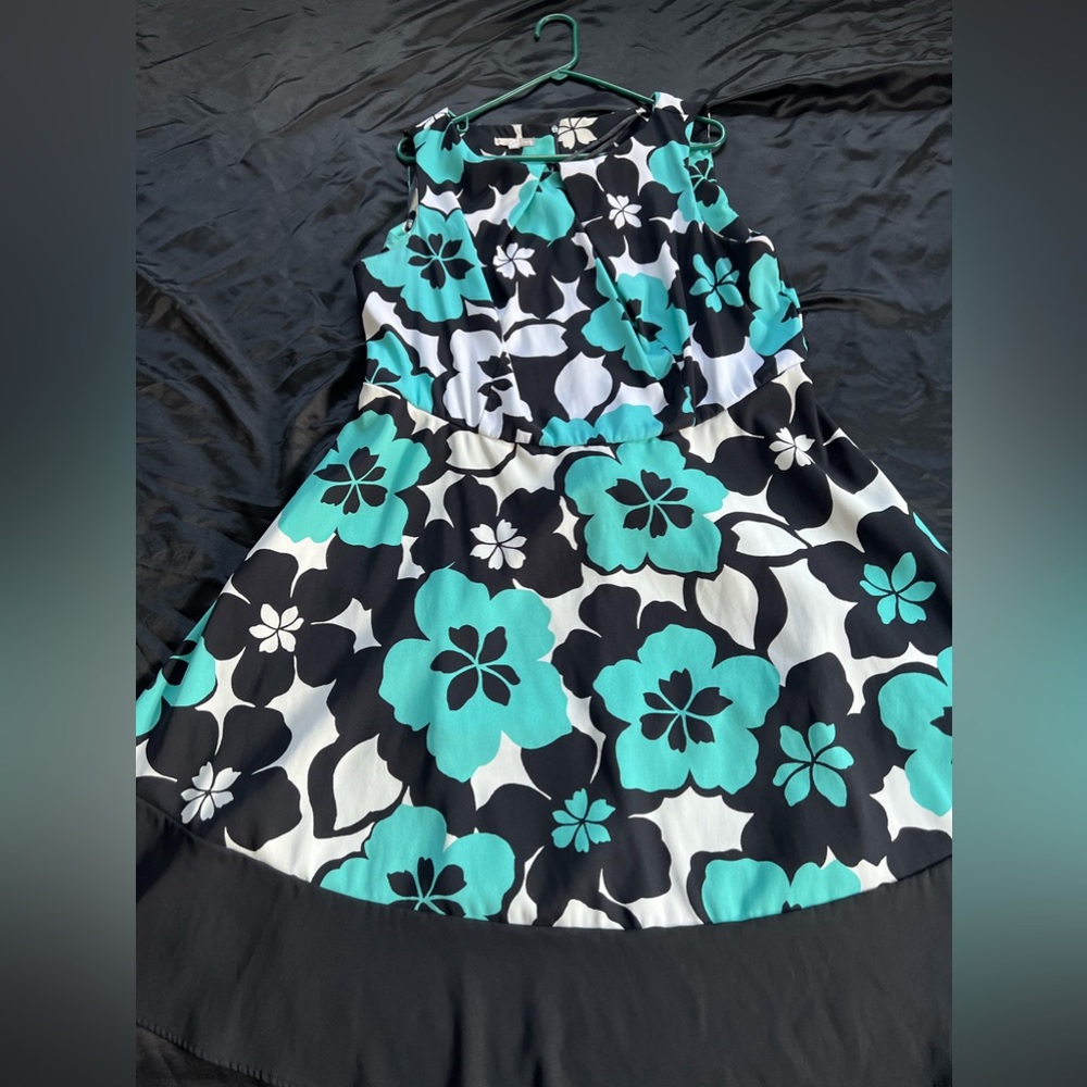 Floral A-Line Sleeveless Dress in Teal, Black & White